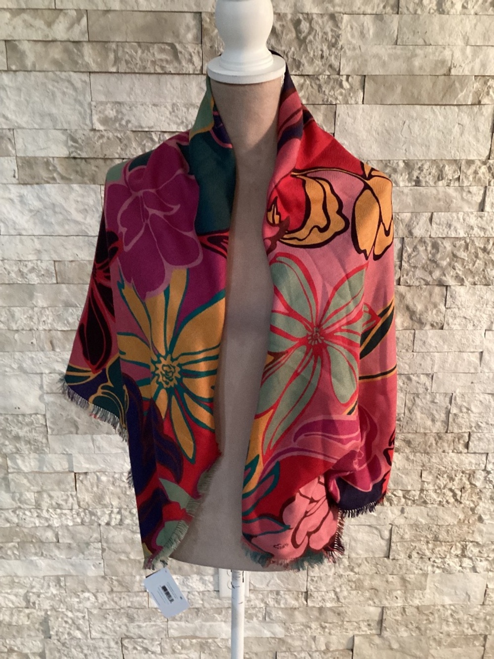 Echo New York large oversized floral print wrap scarf (NWT)